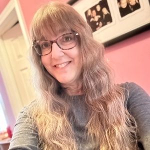 Meet your Posher, Candace